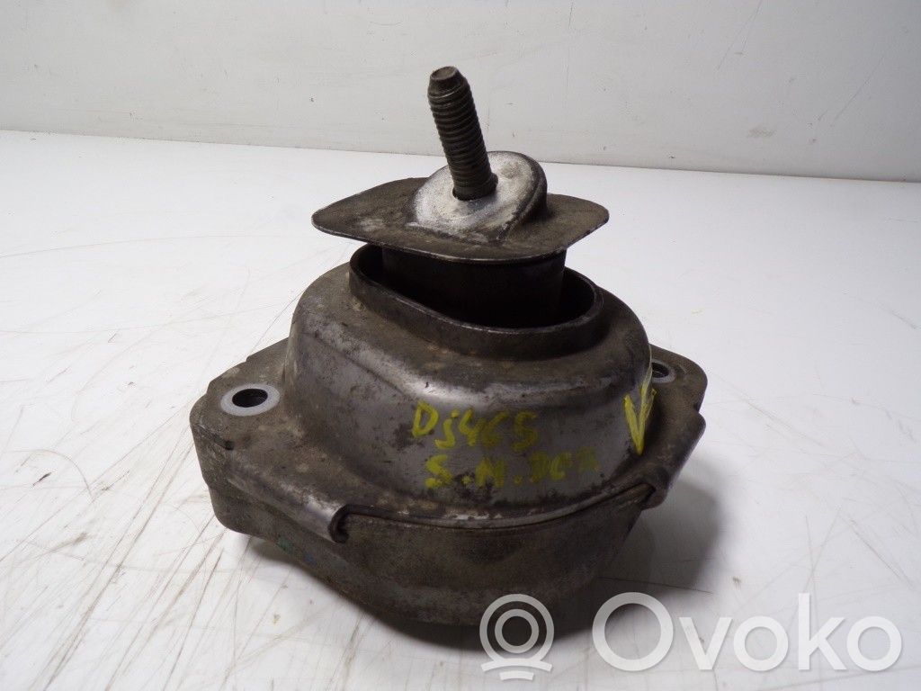 BMW X3 E83 Engine mount bracket 