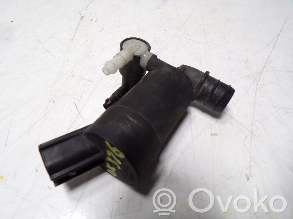Windscreen/windshield washer pump   2205506,BV6117K624BB