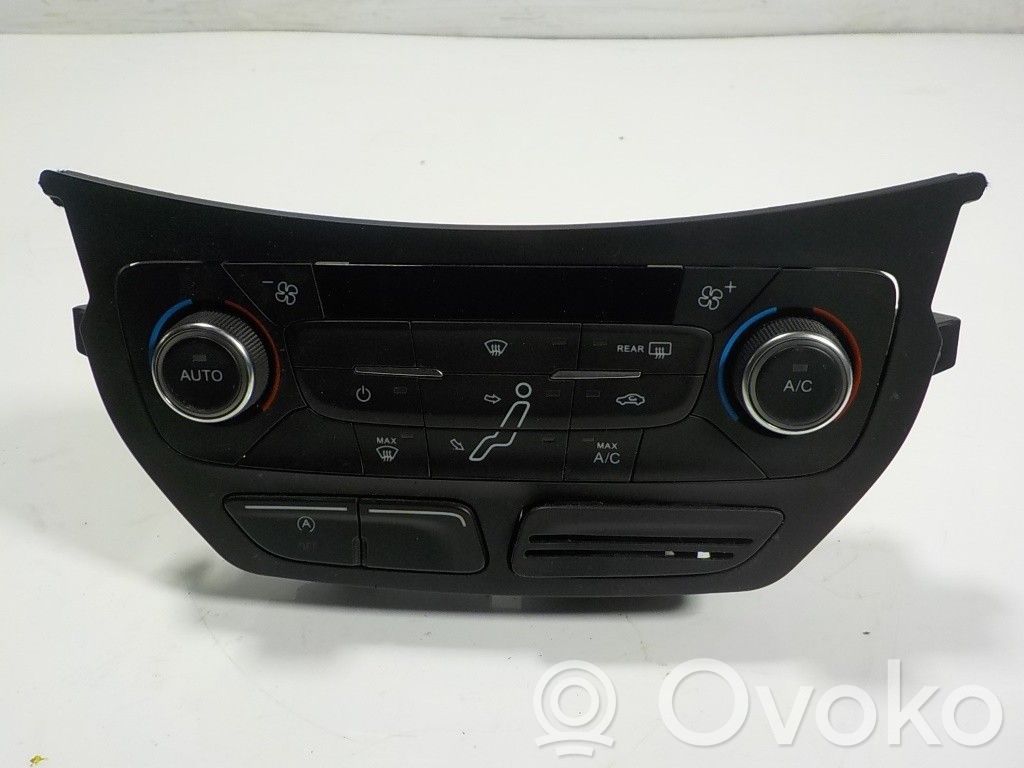Ford C-MAX II Climate control unit 