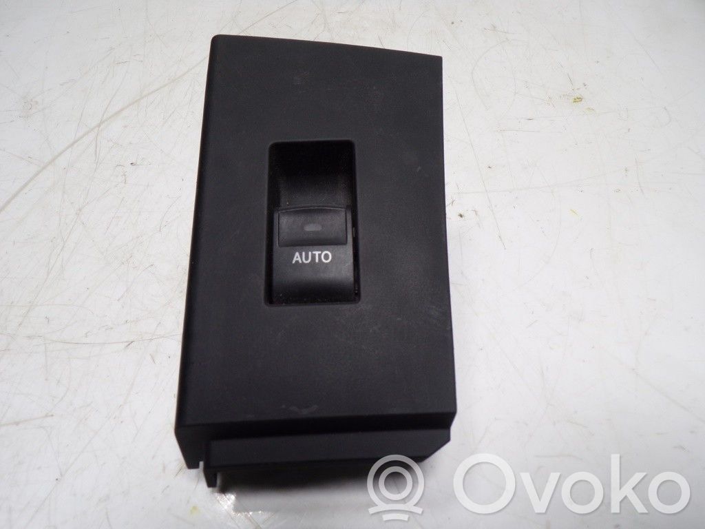 Toyota Auris E180 Electric window control switch 