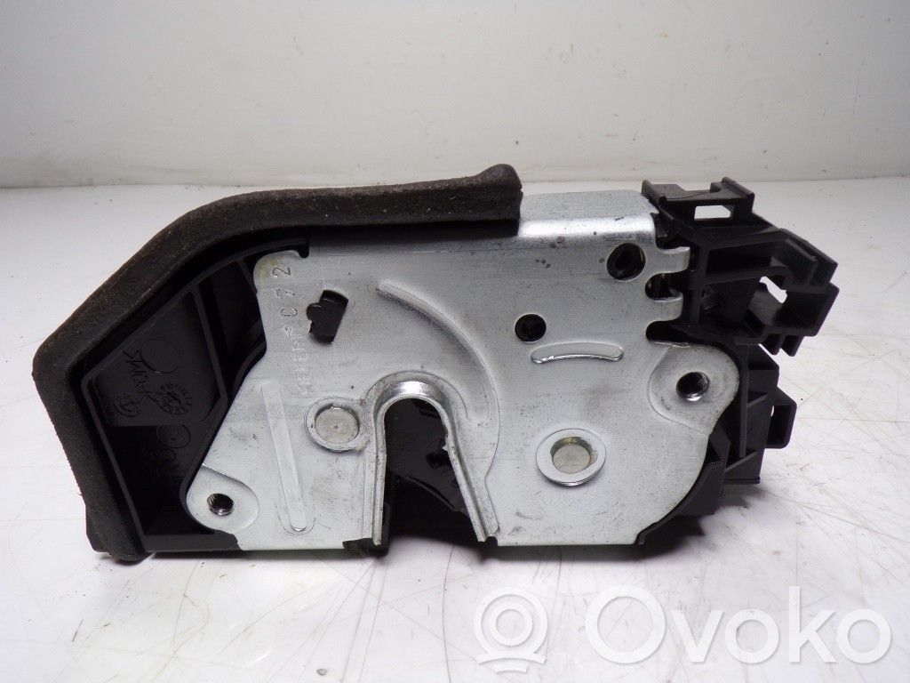 BMW 5 F10 F11 Serratura portiera posteriore