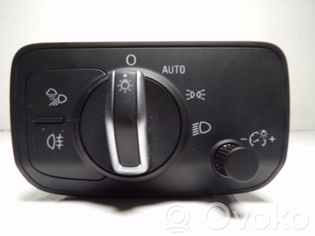 Audi A3 8Y Interruptor de control del panel de luces 