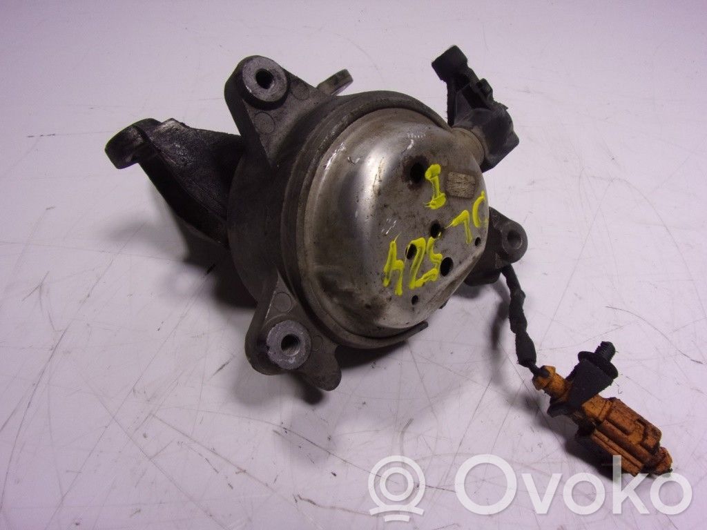 Audi A8 S8 D4 4H Gearbox mount 