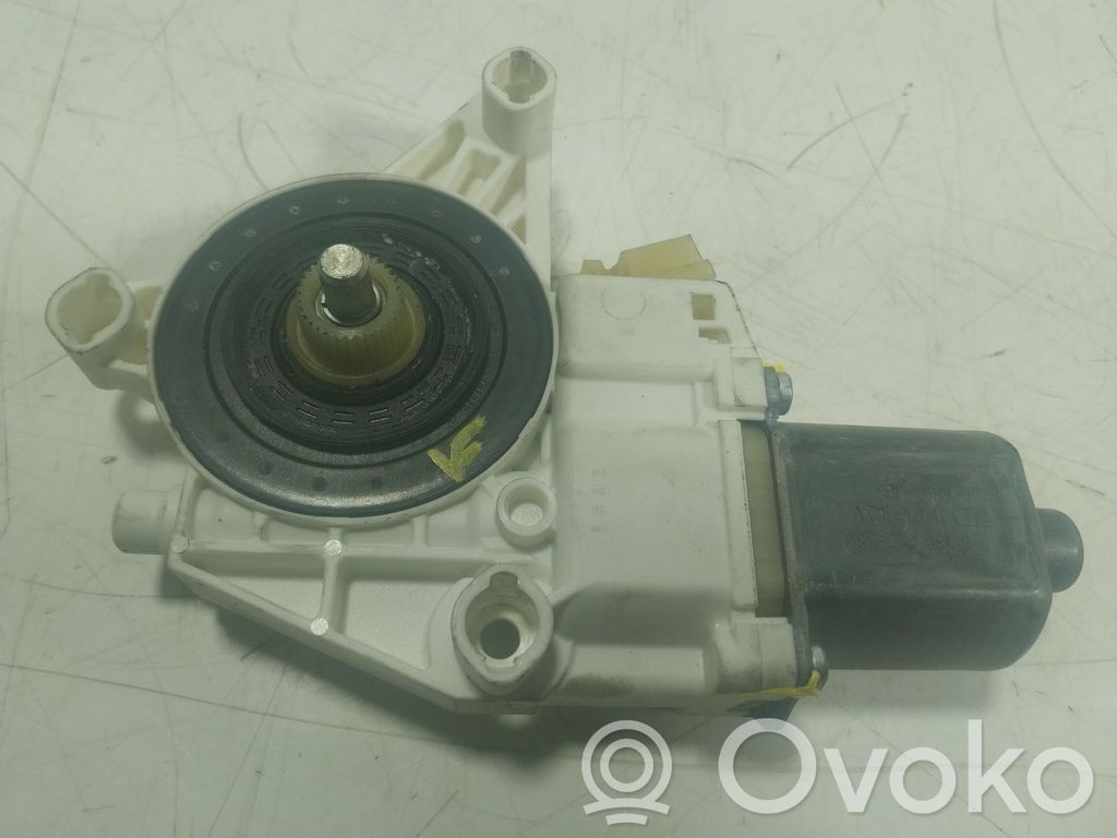 Mercedes-Benz ML W164 Alzacristalli della portiera posteriore con motorino