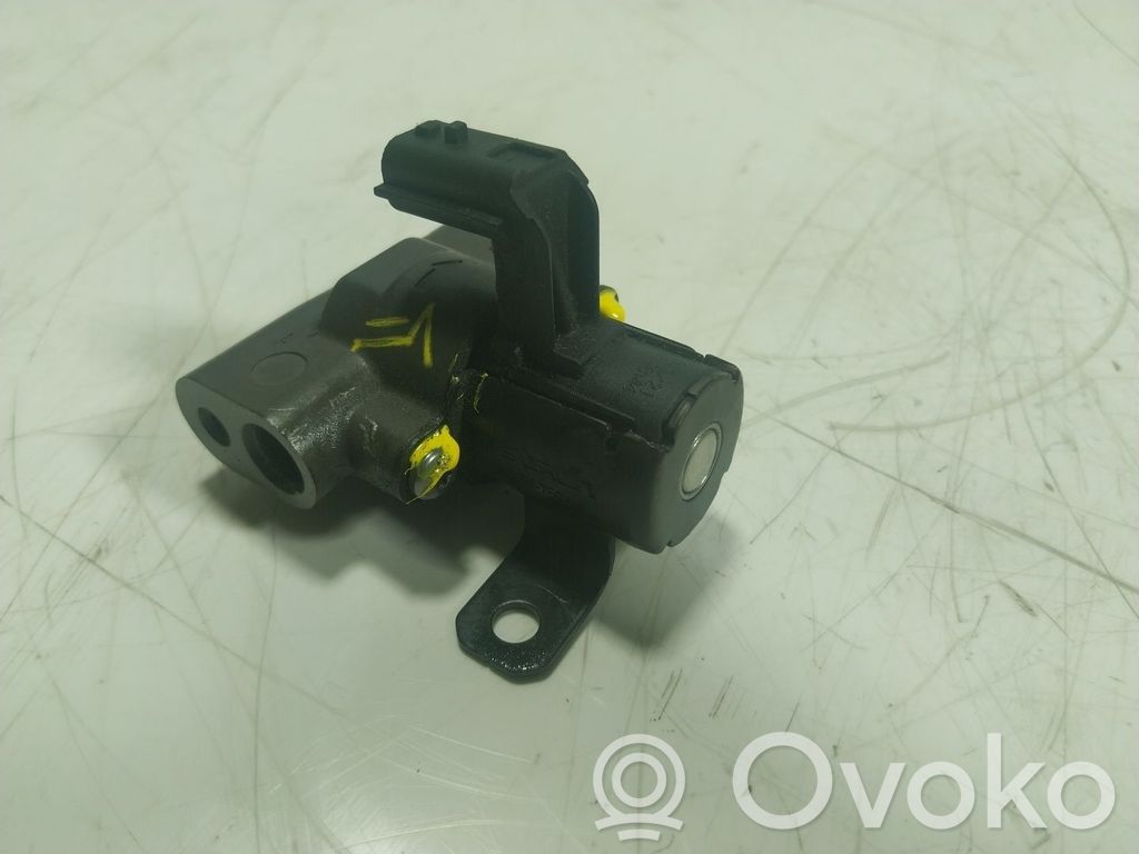 Renault Arkana Supapă control încălzitor lichid răcire 