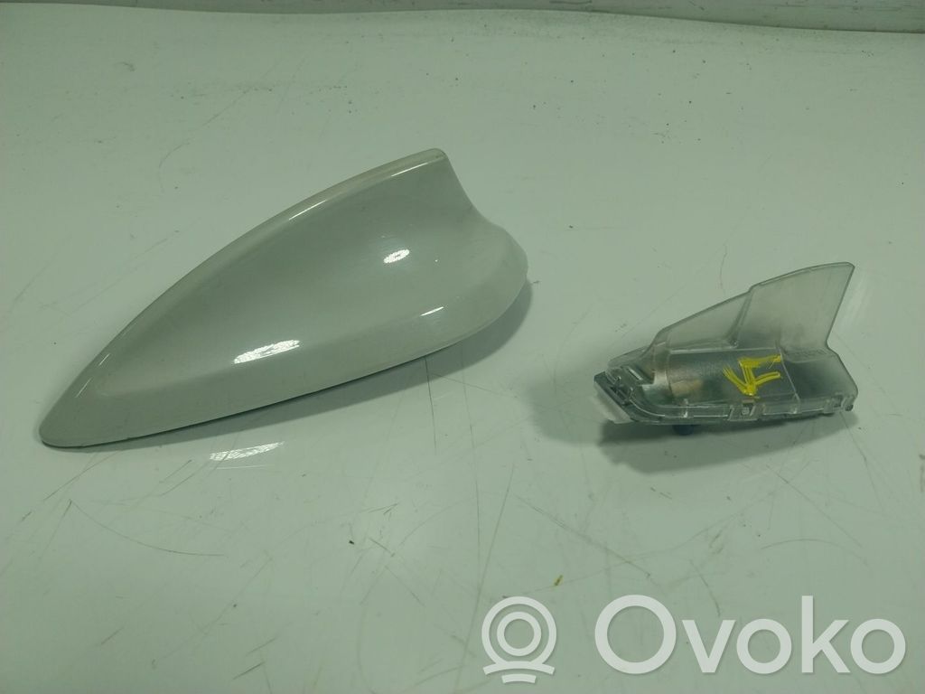 BMW 2 F22 F23 Antena radiowa 