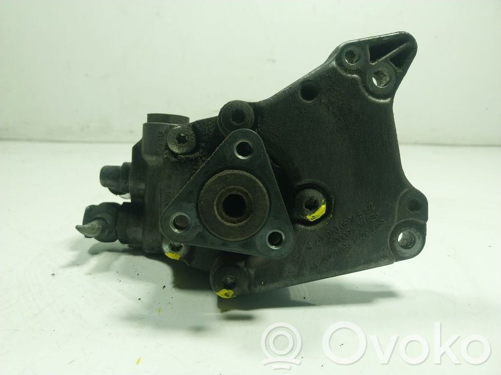 BMW X3 E83 Power steering pump 