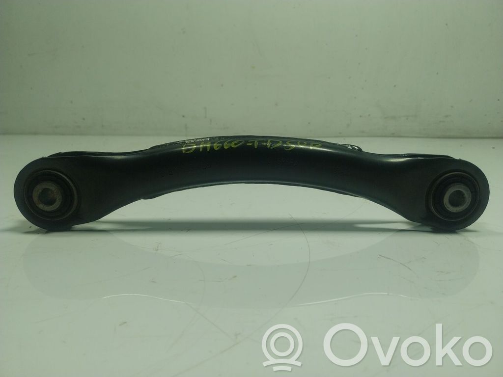 Brazo de suspensión trasero   1752565