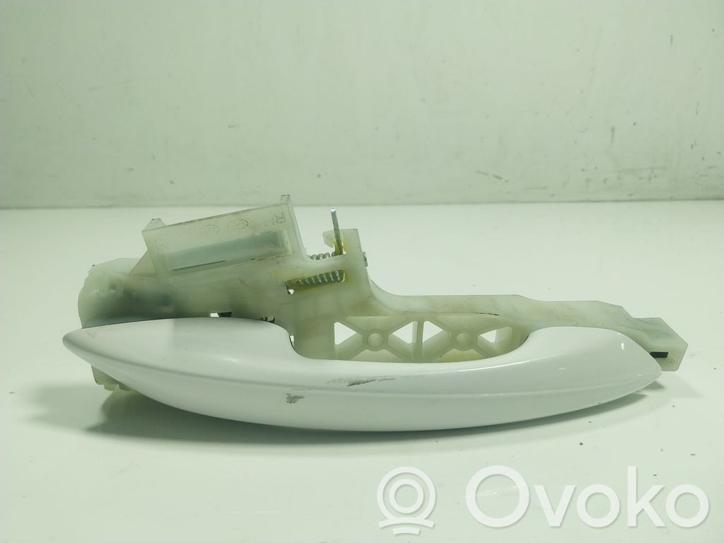 Manecilla externa puerta delantera   82661Q0010