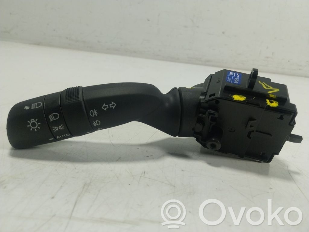 Toyota Yaris Interruttore di regolazione dell’illuminazione del quadro