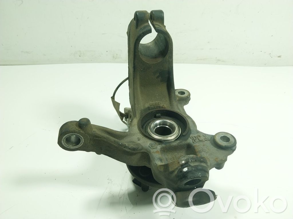 Front wheel hub spindle knuckle