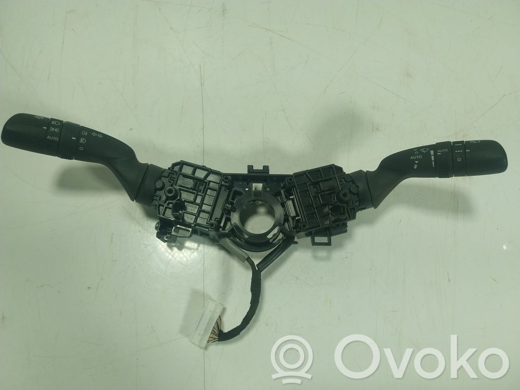 Toyota Yaris Interruttore di regolazione dell’illuminazione del quadro