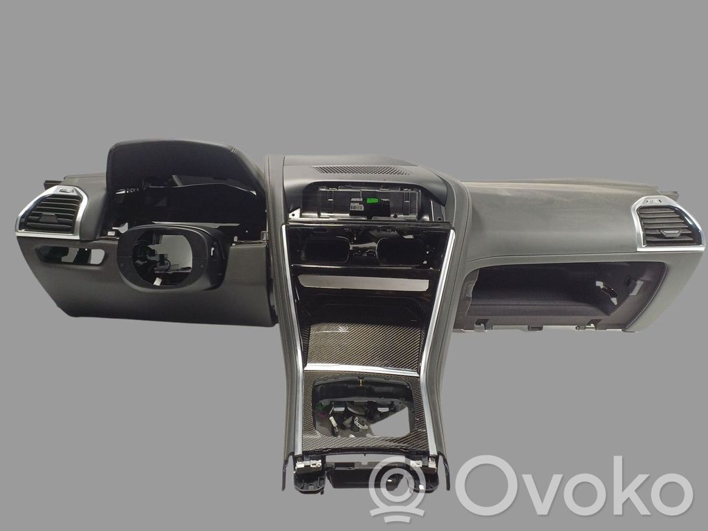 BMW 8 G15 Panel de instrumentos 