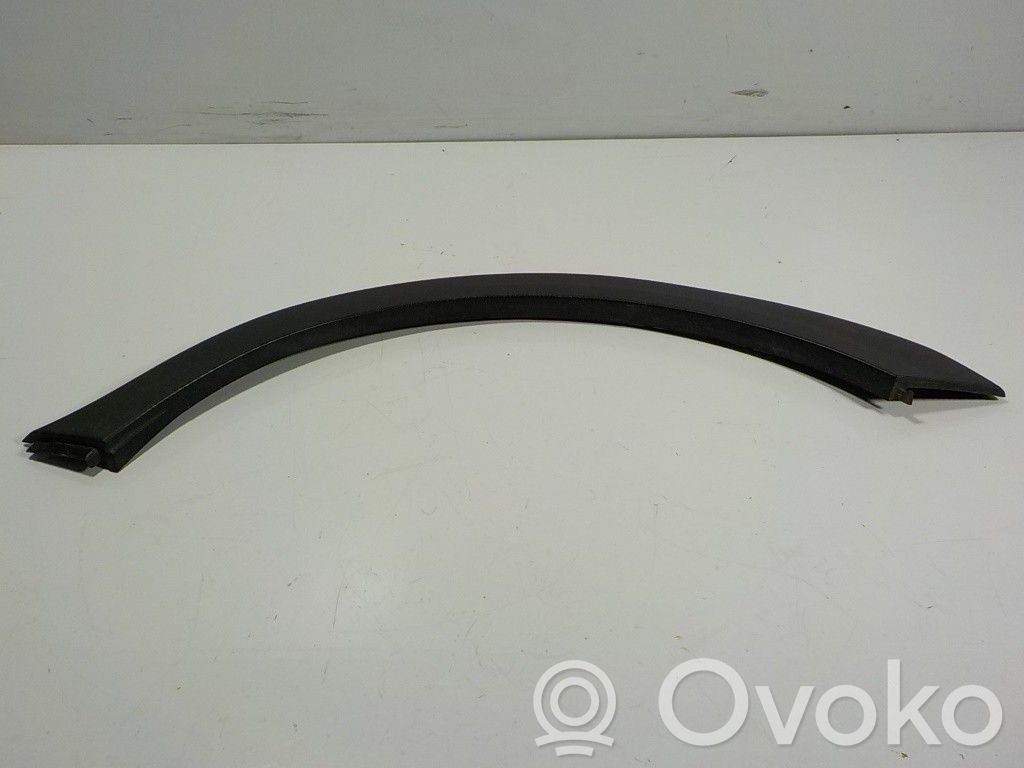 Subaru XV Moldura de la aleta trasera 