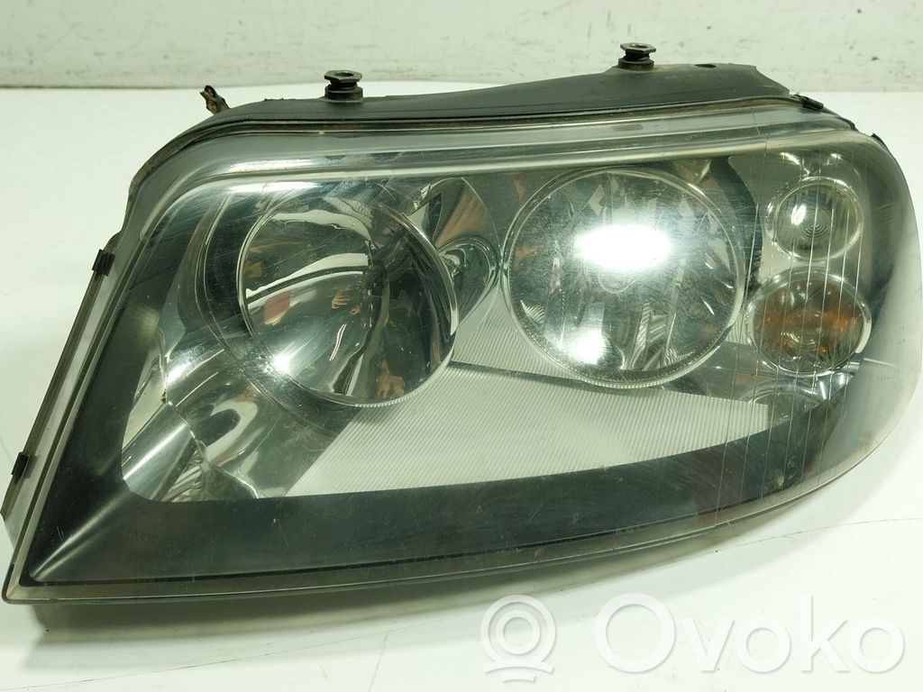 Scheinwerfer   7M7941015K