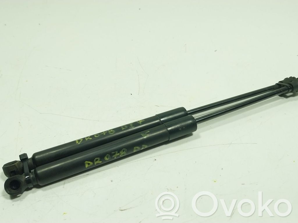 Renault Captur Vérin, capot-moteur