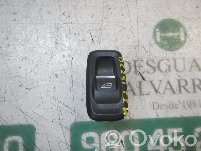 Ford Fiesta Interruttore di controllo dell’alzacristalli elettrico
