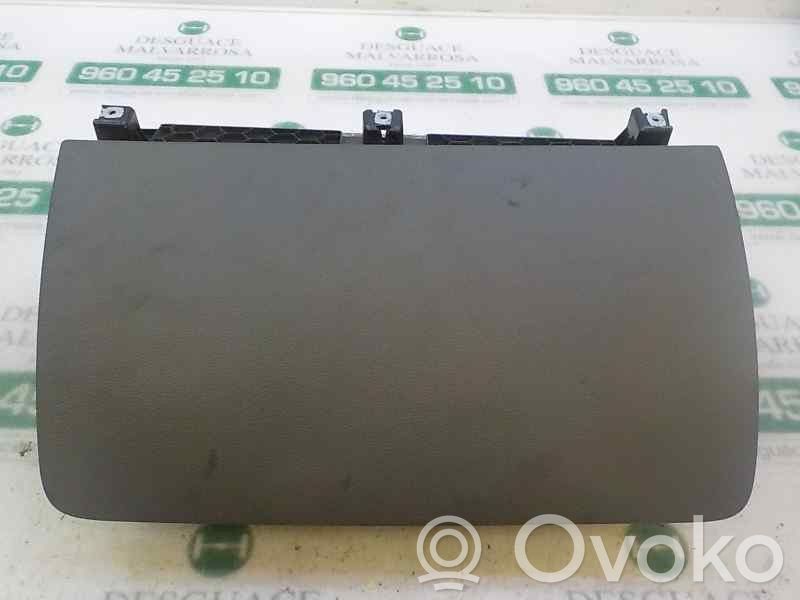 Guantera   4L18571044PK,4L1857035D