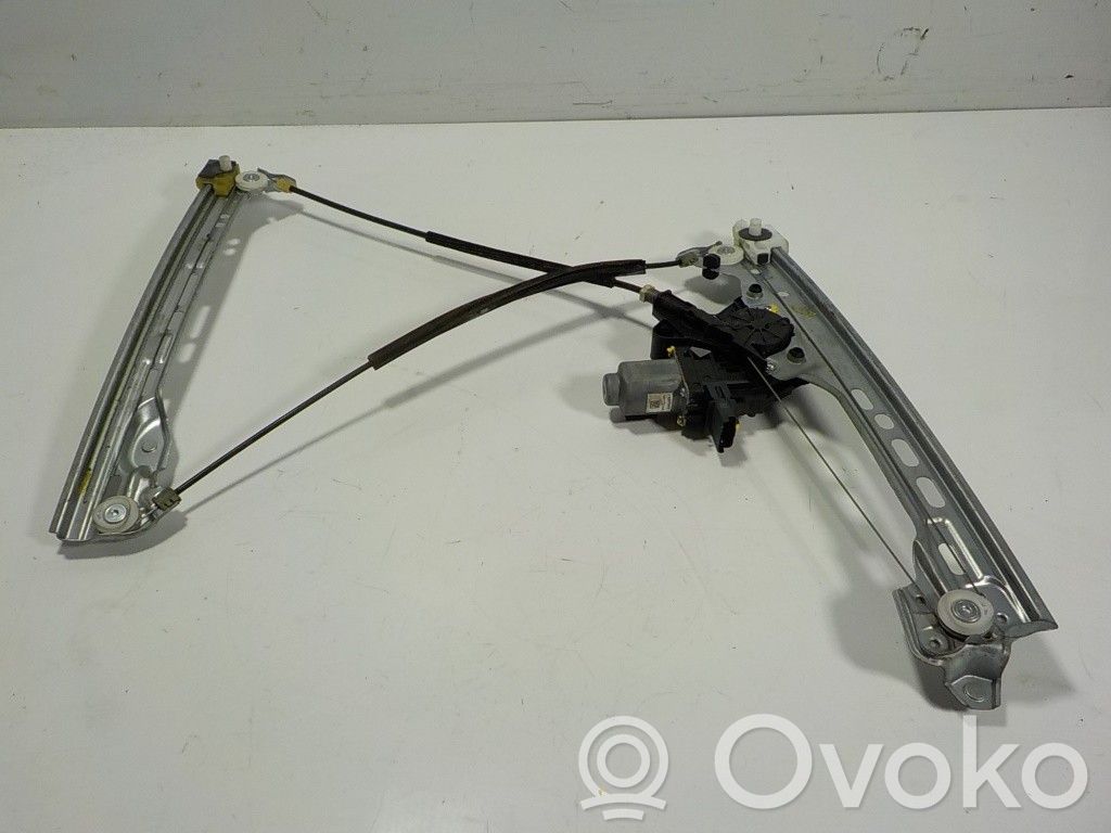 Manualny podnośnik szyby drzwi przednich   807206746R,807206740R
