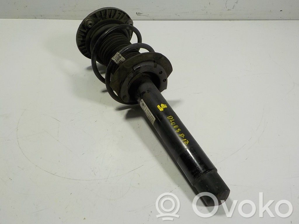 BMW 2 F22 F23 Ansamblu amortizor cu arc față 