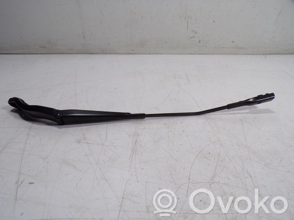 Wischerarm vorne   95B955407