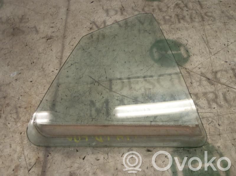 Vidrio lateral trasero