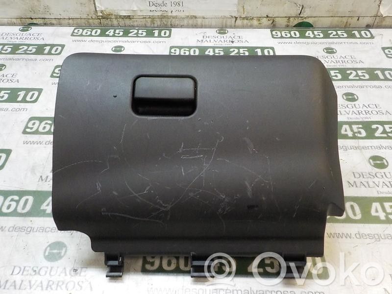 Citroen C-Zero Glove box 