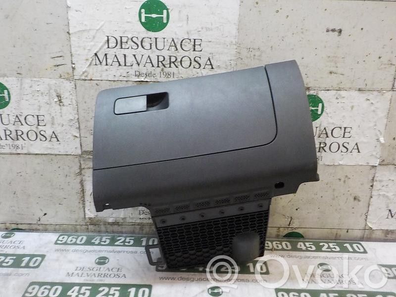 Seat Toledo IV (NH) Guantera 