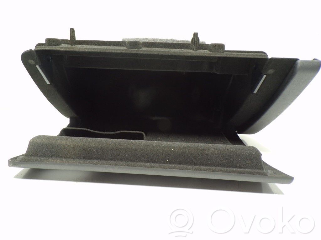 Handschuhfach   8K1857104B6PS,8K1857035B,320010211870010