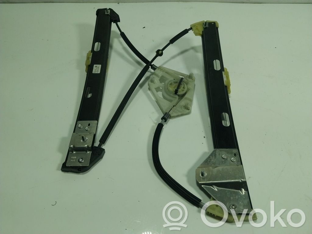 Regulador manual de la ventanilla delantera   82G837461,82G837461
