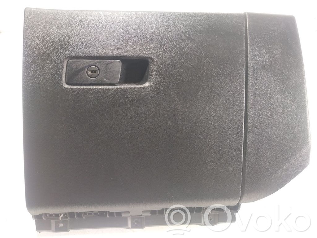 Boite à gants   735599691,735579060