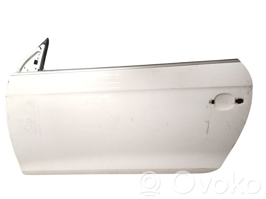 Puerta delantera   1Q0831055T