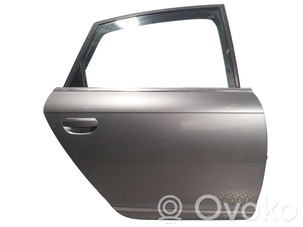 Puerta trasera   4F0833052G