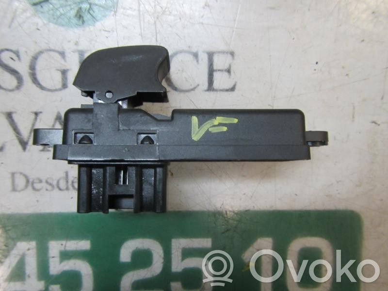 Elektrisko logu slēdzis   D65166370,03124500,03124500