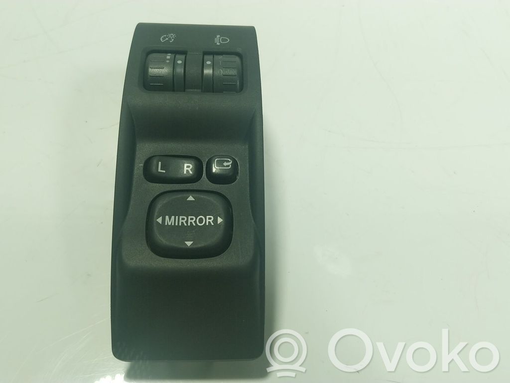 Interruptor del espejo lateral   83061SA000,83002FG800