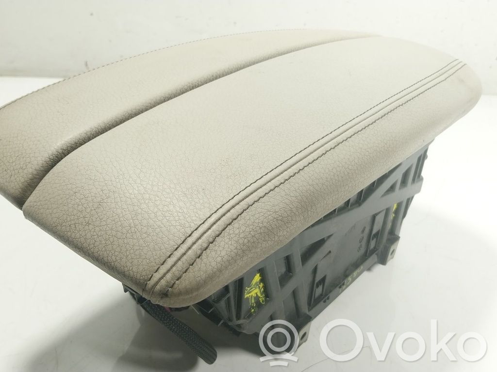 Armrest   51169285085,5116100559