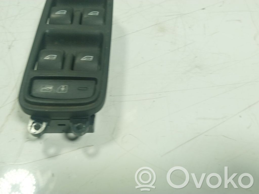 Volvo XC60 Electric window control switch 
