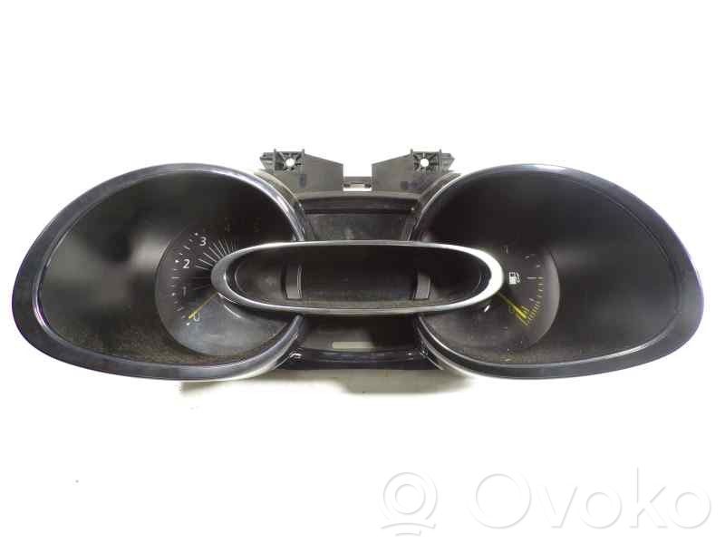 Renault Clio IV Speedometer (instrument cluster) 
