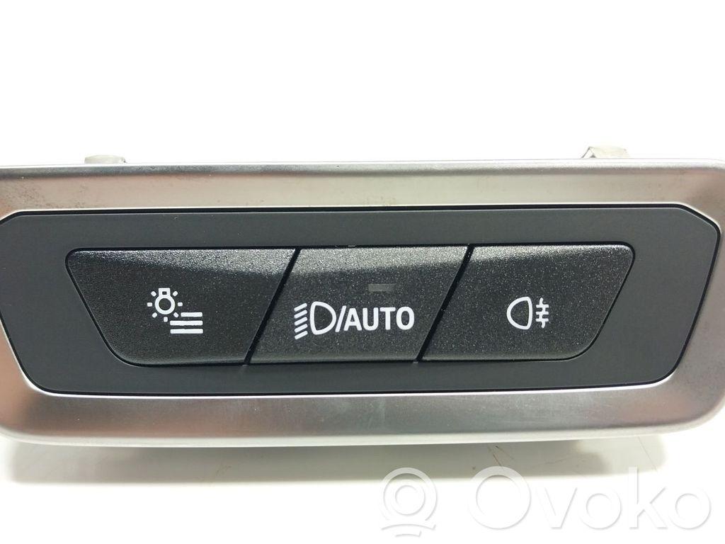 BMW X7 G07 Panel lighting control switch 