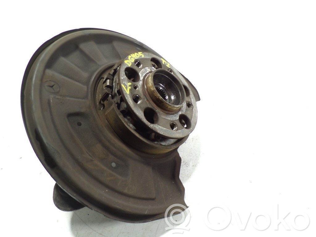 Mercedes-Benz CLK AMG A208 C208 Fuso a snodo con mozzo ruota posteriore