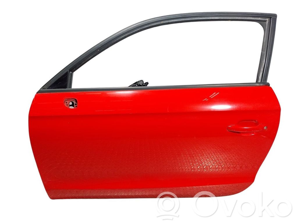 Drzwi przednie   8X3831051B