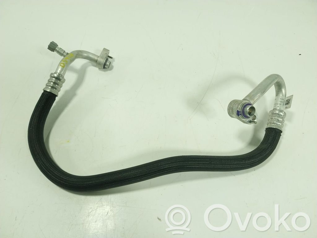 BMW X7 G07 Ilmastointilaitteen putki (A/C) 