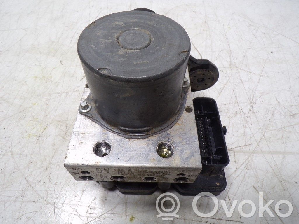 Volkswagen Polo VI Bomba de ABS 