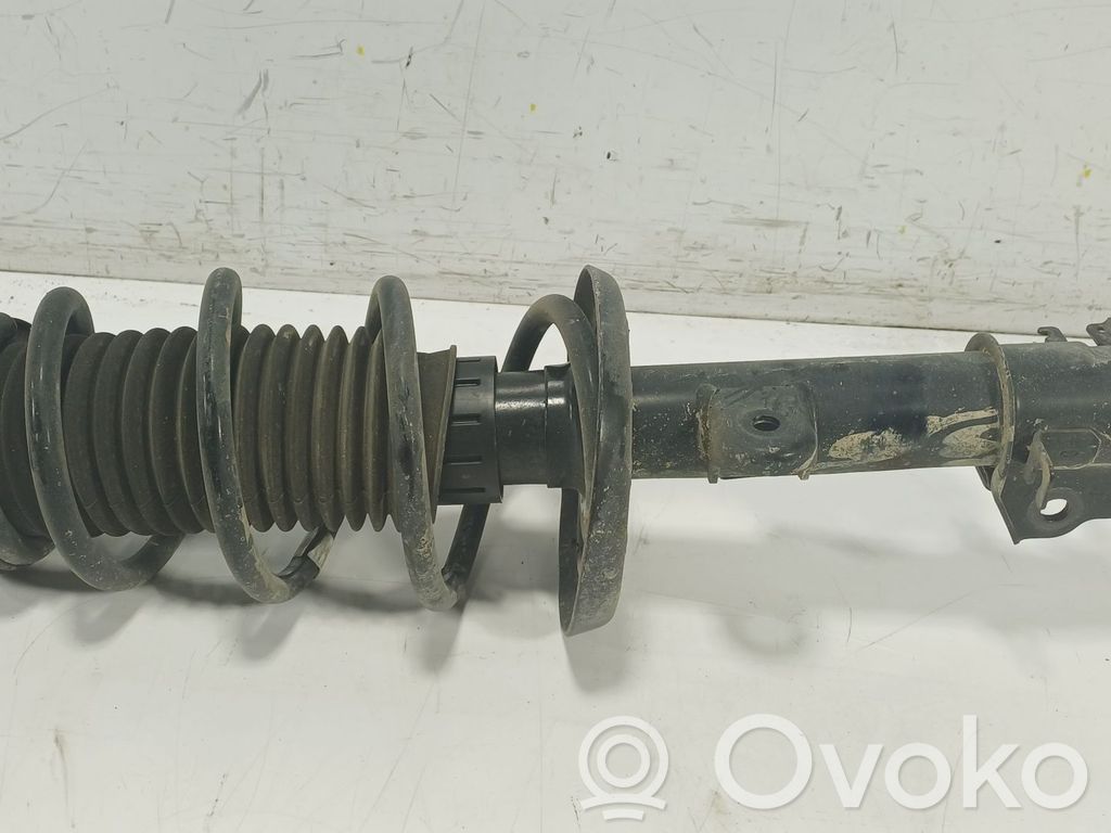 Fiat 500L Amortiguador delantero con muelle espiral