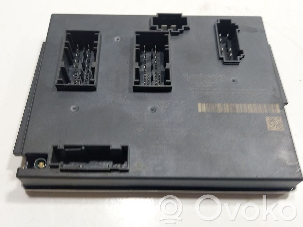 Muut ohjainlaitteet/moduulit   7PP907064KN