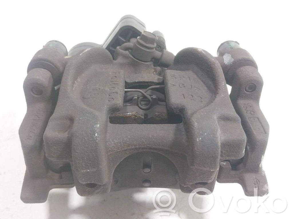 Ford Mondeo MK V Support d'étrier arrière