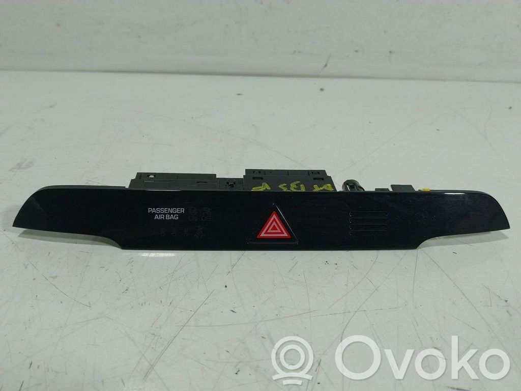 Botón interruptor de luz de peligro   93700D7100
