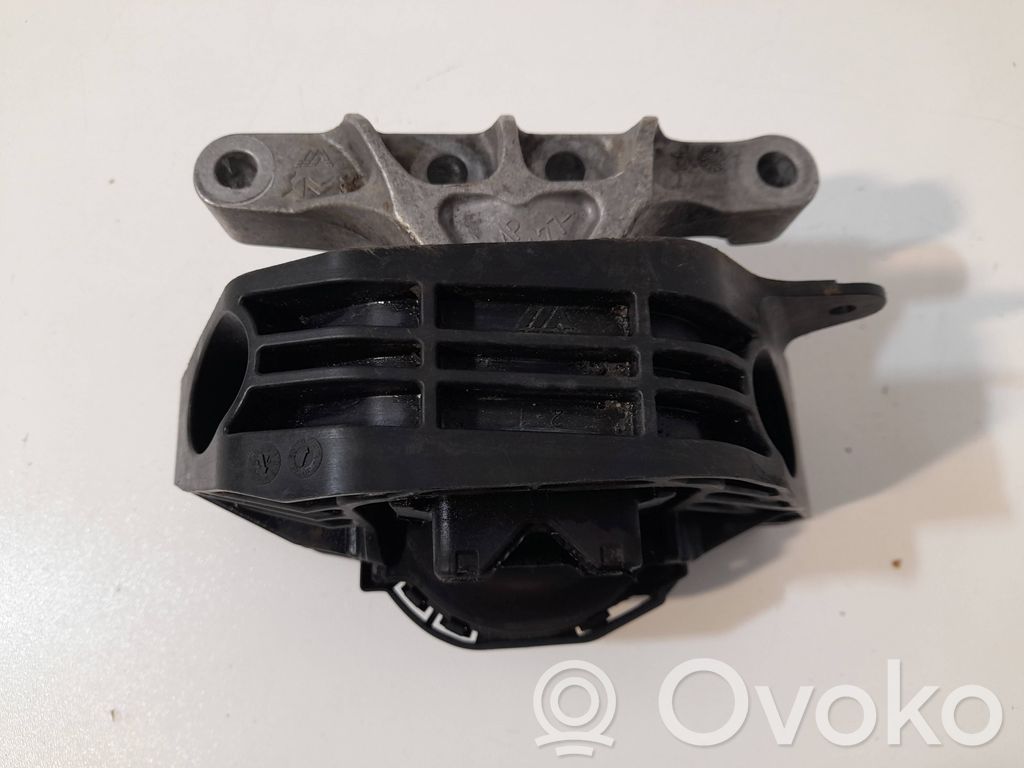 Peugeot 208 II Engine mount vacuum valve 