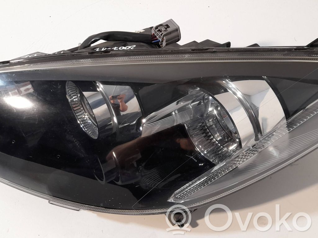 Mazda 2 Headlight/headlamp 