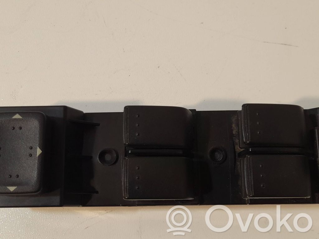 Mazda CX-7 Electric window control switch 